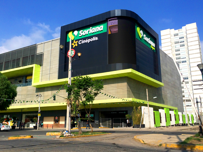 Construcción del centro comercial Parque Jardín, en la Ciudad de México​